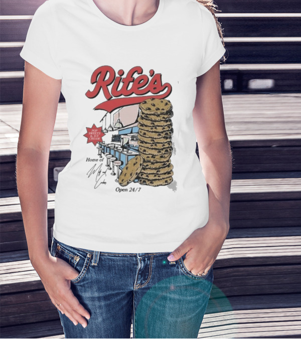 Rife's Diner 2025 Cookie Stack Retro Style T-Shirt