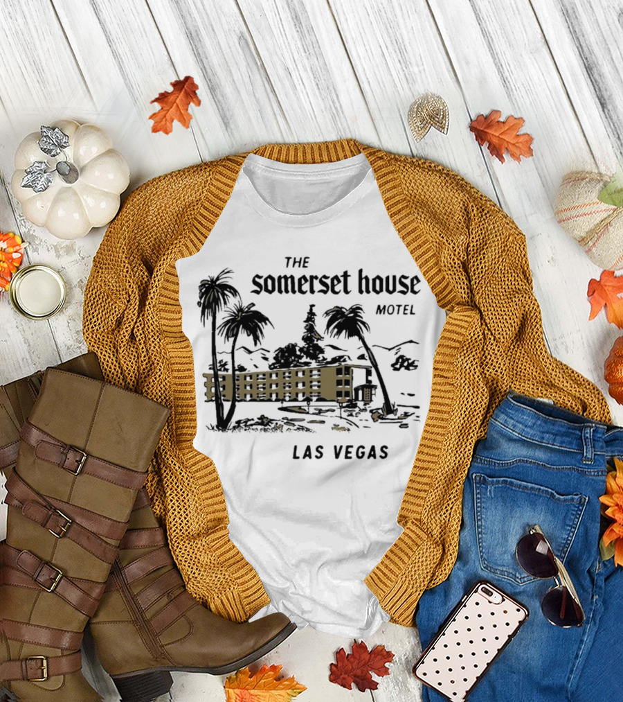 The Somerset House Motel Vintage Las Vegas Retro Style Building Outline T-Shirt