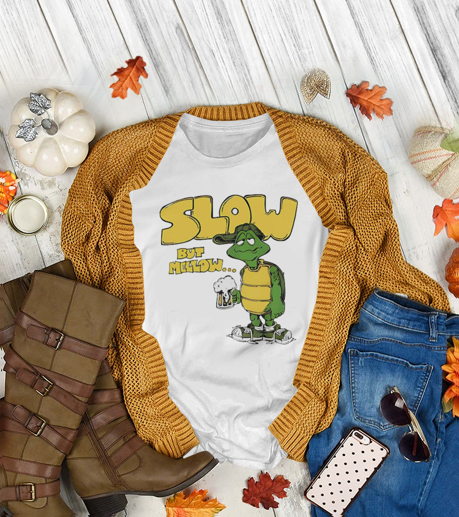 Slow But Mellow Turtle With Beer Retro Vintage 70s Style T-Shirt