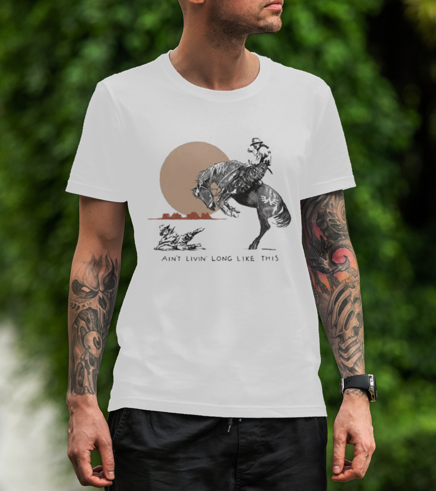 Waylon Jennings Ain’t Livin’ Long Like This Cowboy Rodeo Moon Scene T-Shirt