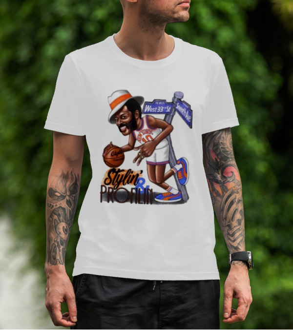 West 33rd St Seventh Ave Clyde Stylin Profilin New York Knicks Walt Frazier T-Shirt