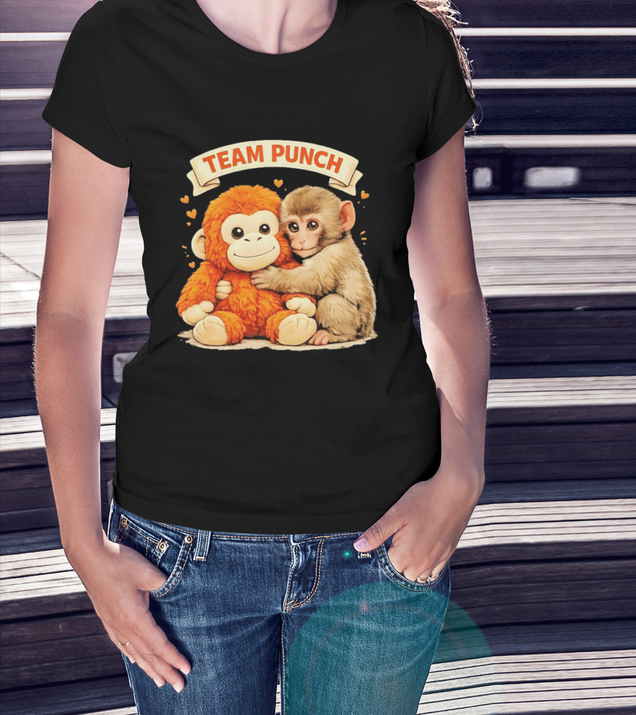 Team Punch Cute Baby Monkey Hugging Orange Plush Toy Charming Japanese Style Hearts T-Shirt