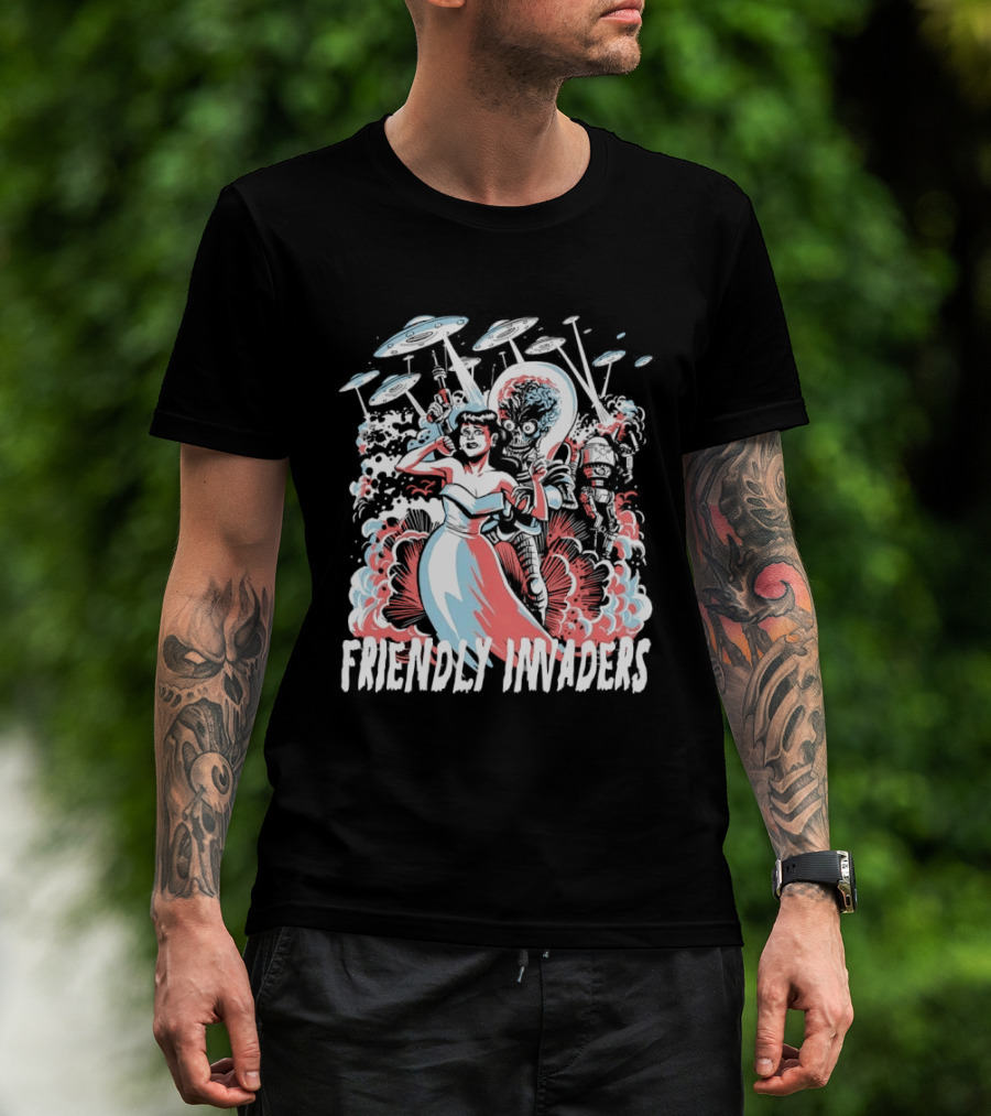 Friendly Invaders Retro UFO Invasion Art With Vintage Sci Fi T-Shirt