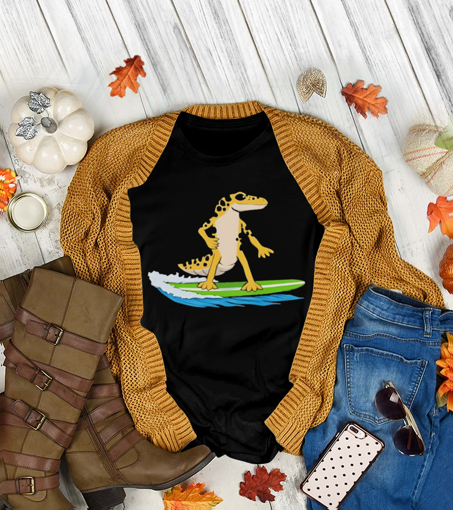 Leopard Gecko Yellow Lizard Riding Surfboard T-Shirt