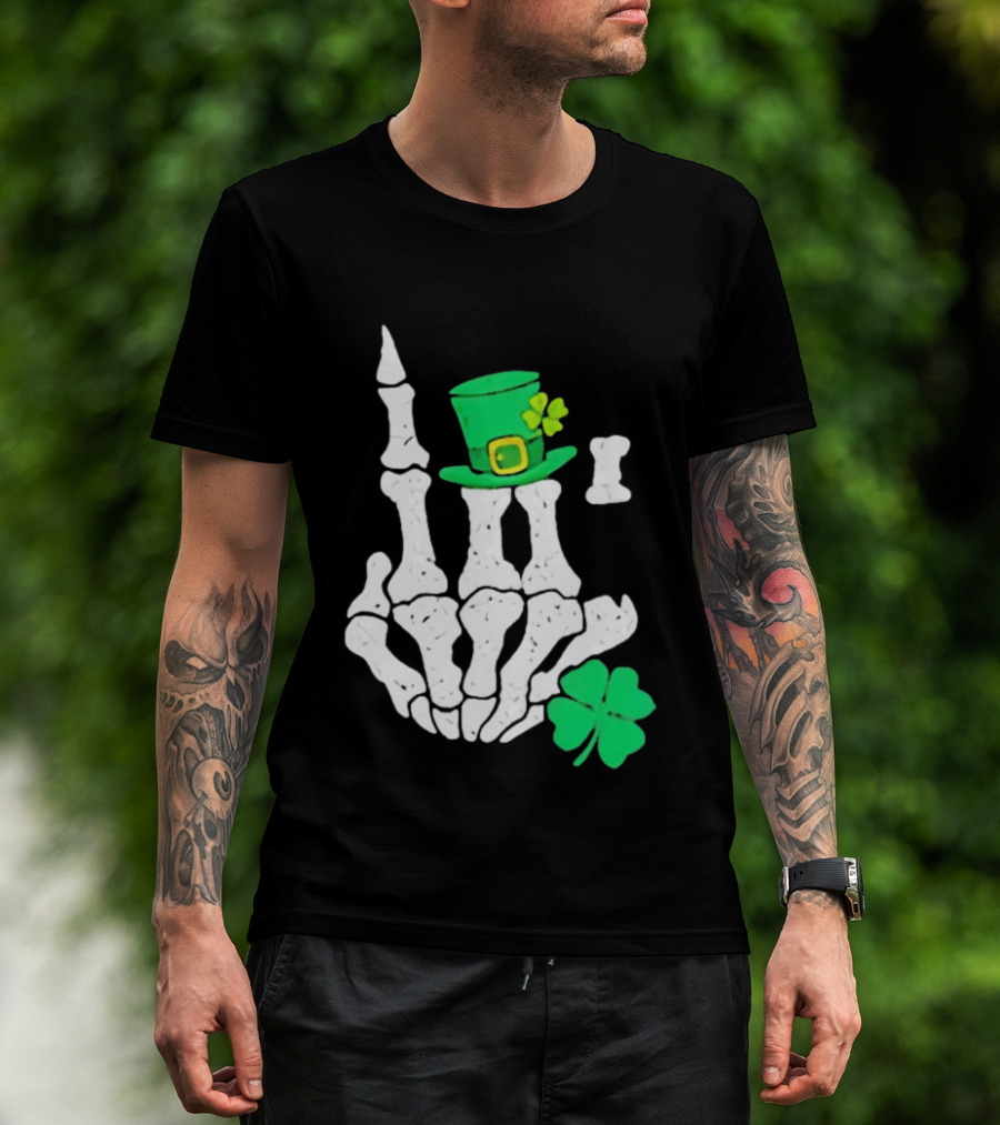 Skeleton Hand With Leprechaun Hat And Shamrock St Patricks Day T-Shirt