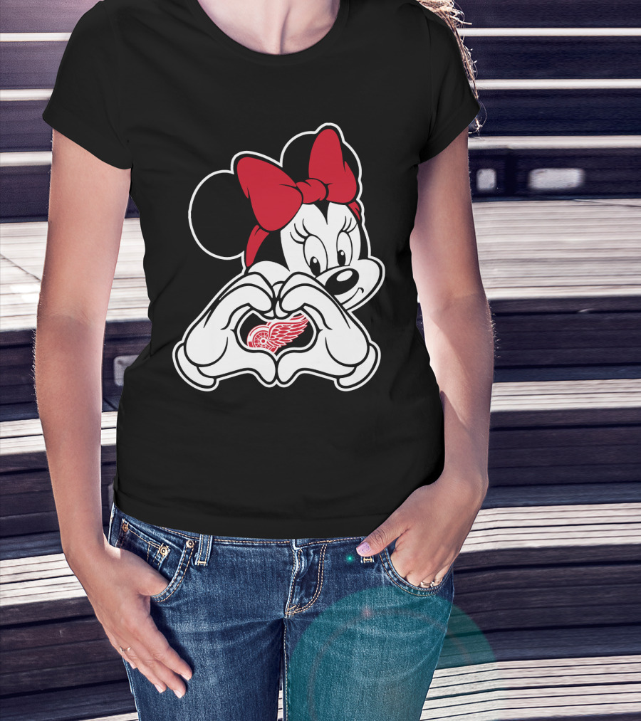 Minnie Mouse Heart Hands Detroit Red Wings T-Shirt