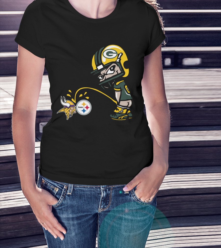 Green Bay Packers Player Taunting Vikings And Steelers Logos T-Shirt