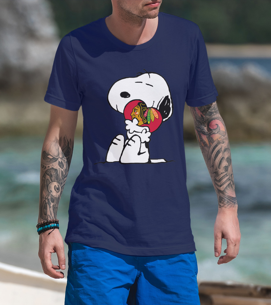 Snoopy Hugging Chicago Blackhawks Hockey T-Shirt