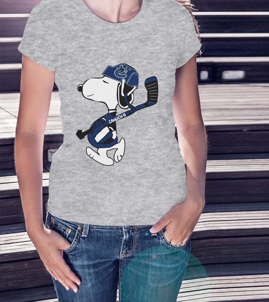 Vancouver Canucks Snoopy Hockey Player T-Shirt