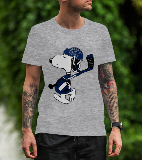 Vancouver Canucks Snoopy Hockey Player T-Shirt
