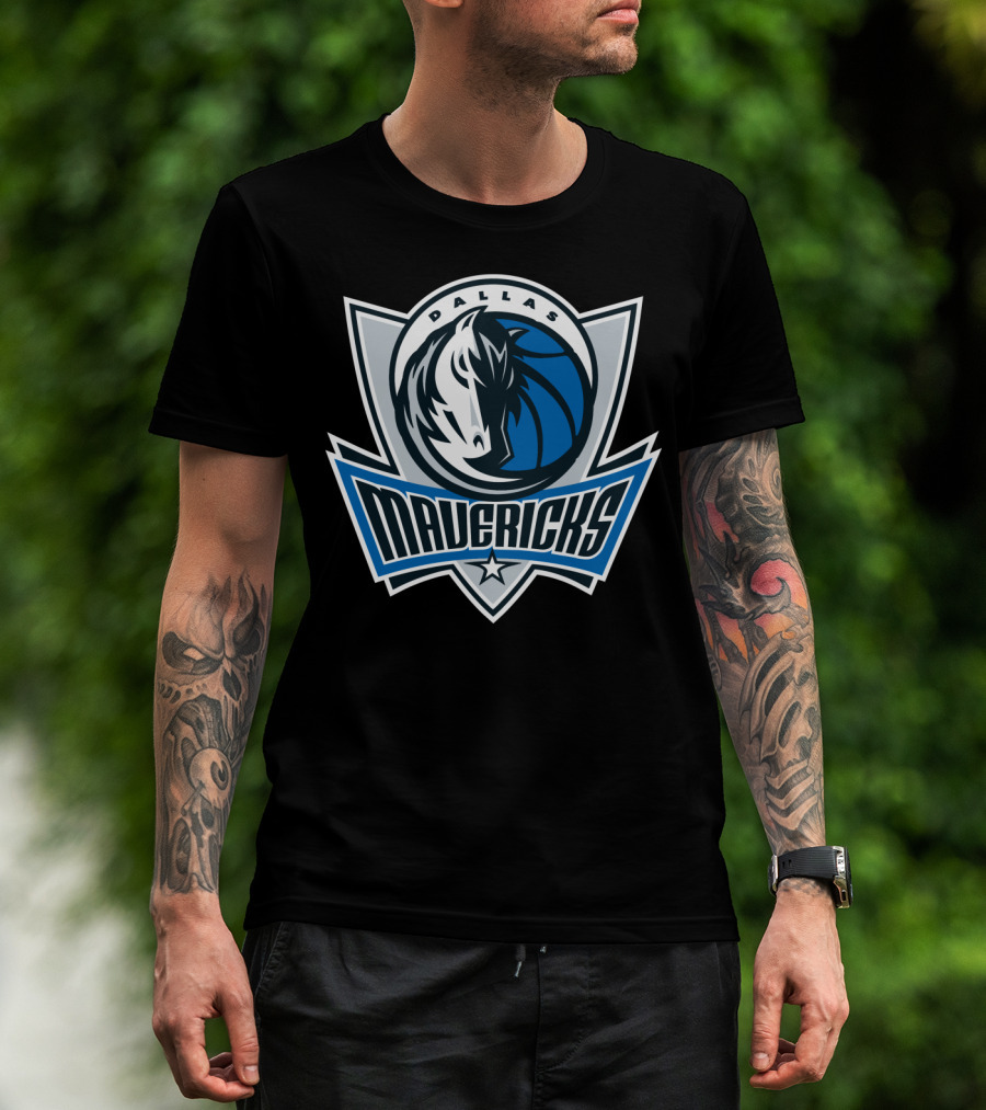 Dallas Mavericks Basketball Team T-Shirt
