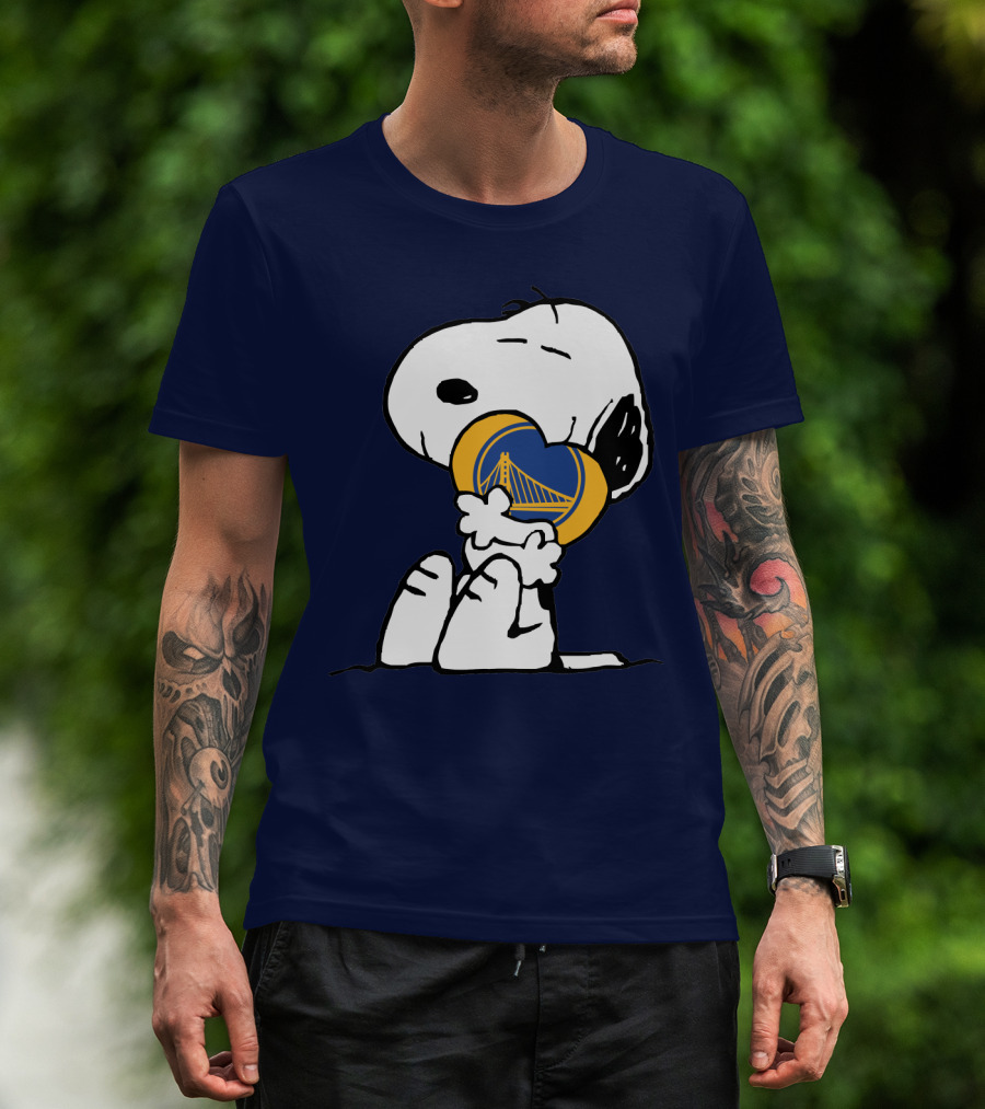 Snoopy Hugging Golden State Warriors Basketball Heart T-Shirt