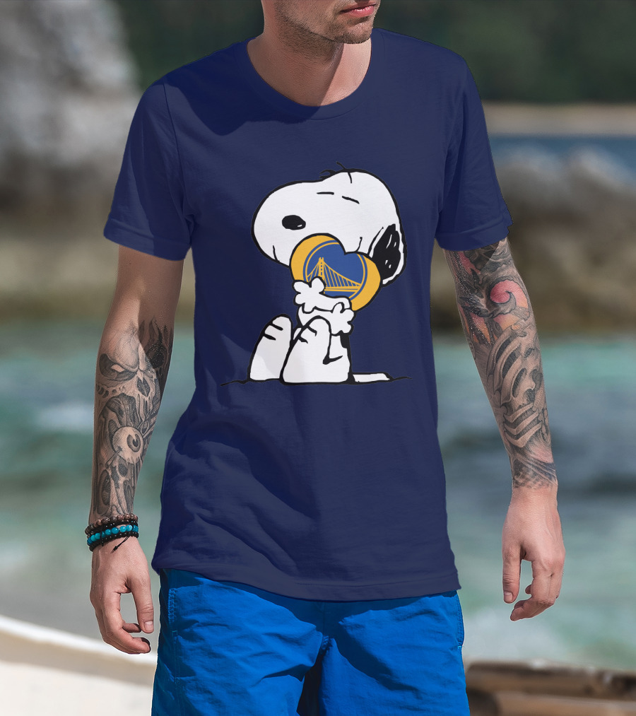 Snoopy Hugging Golden State Warriors Basketball Heart T-Shirt