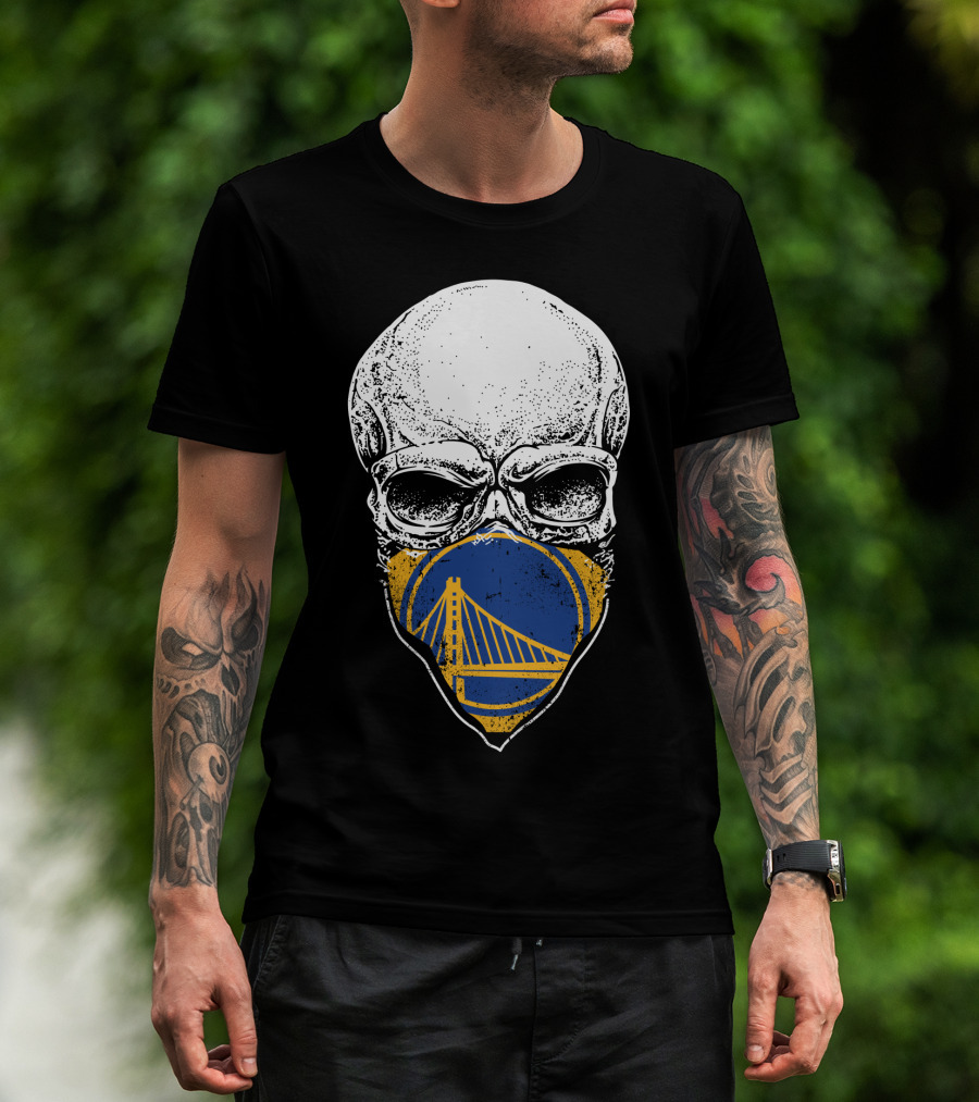 Golden State Warriors Masked Skull Bridge T-Shirt