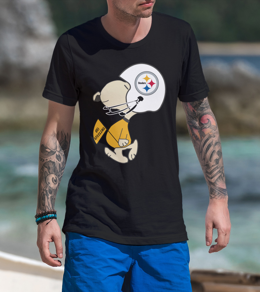 Snoopy Go Steelers Pittsburgh Steelers Football Helmet T-Shirt