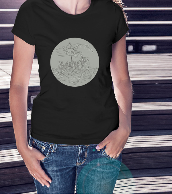 Ancient Greek Trireme Warship Sailing Scene In Circle T-Shirt