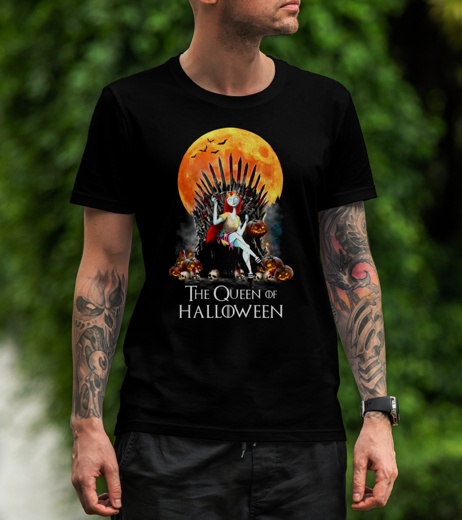 The Queen Of Halloween Throne With Pumpkins And Full Moon T-Shirt