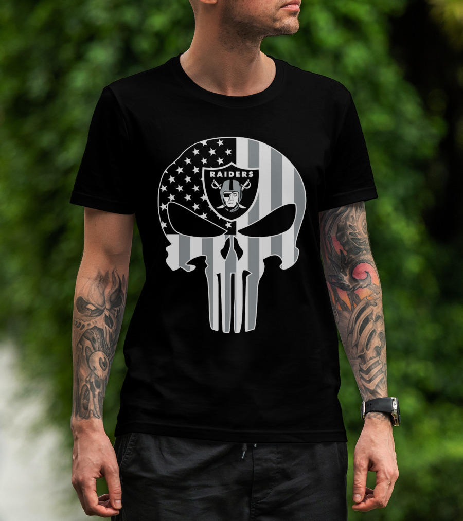 Raiders Skull With Flag T-Shirt