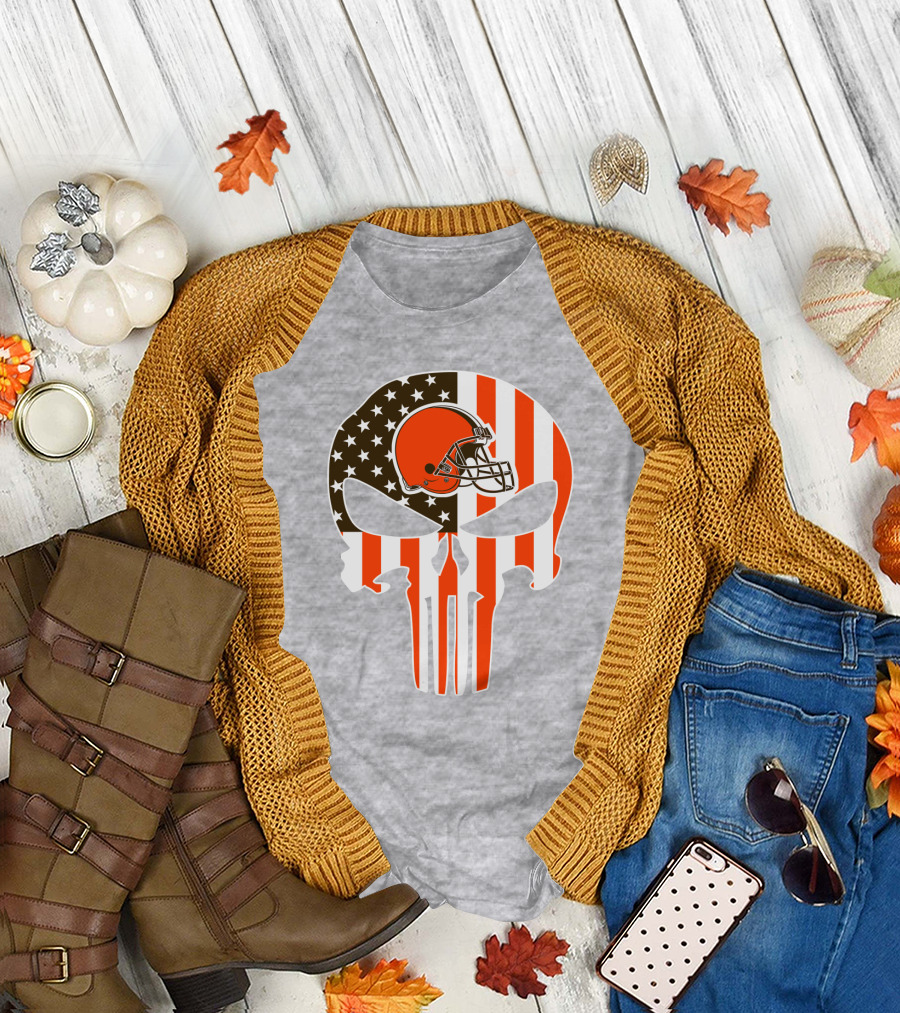 Browns American Flag Skull Helmet T-Shirt