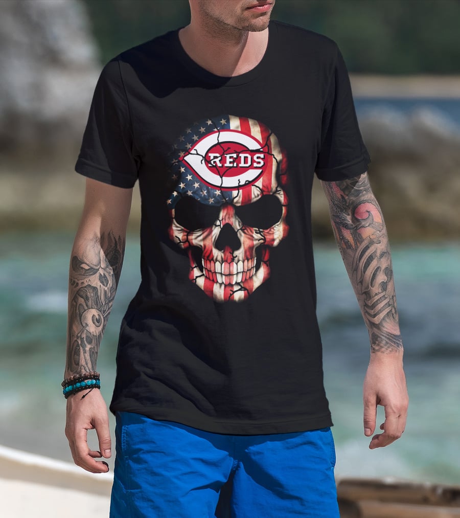 Reds American Flag Skull T-Shirt