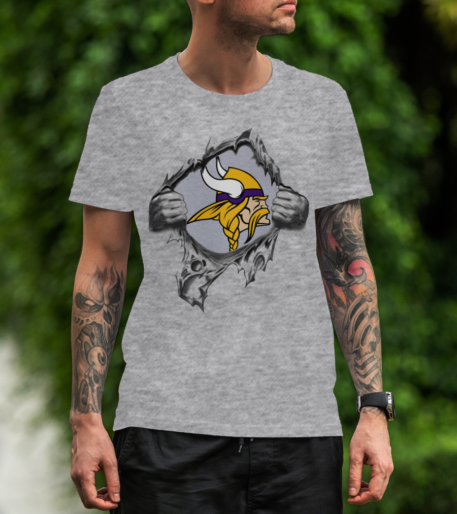 Minnesota Vikings Ripped Shield Viking Head T-Shirt