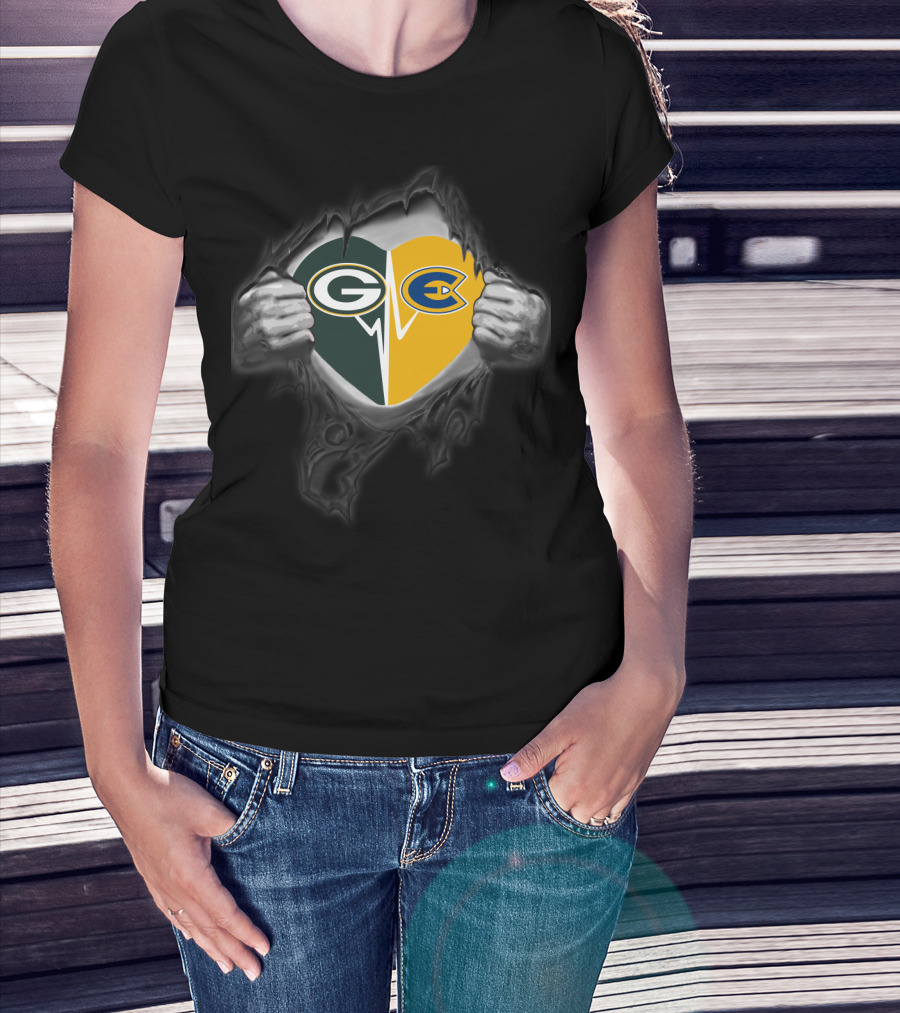 Packers Love Eau Claire Blugolds Split Heart T-Shirt