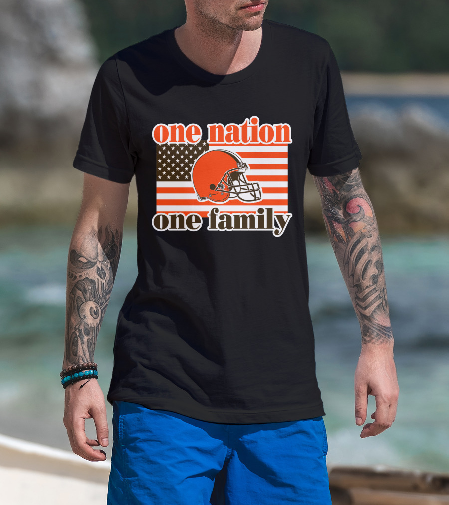 One Nation One Family Cleveland Browns Helmet Flag T-Shirt