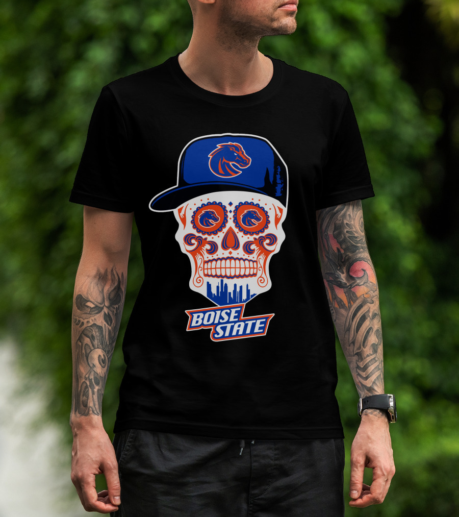 Boise State Broncos Skull With Hat And City Skyline T-Shirt