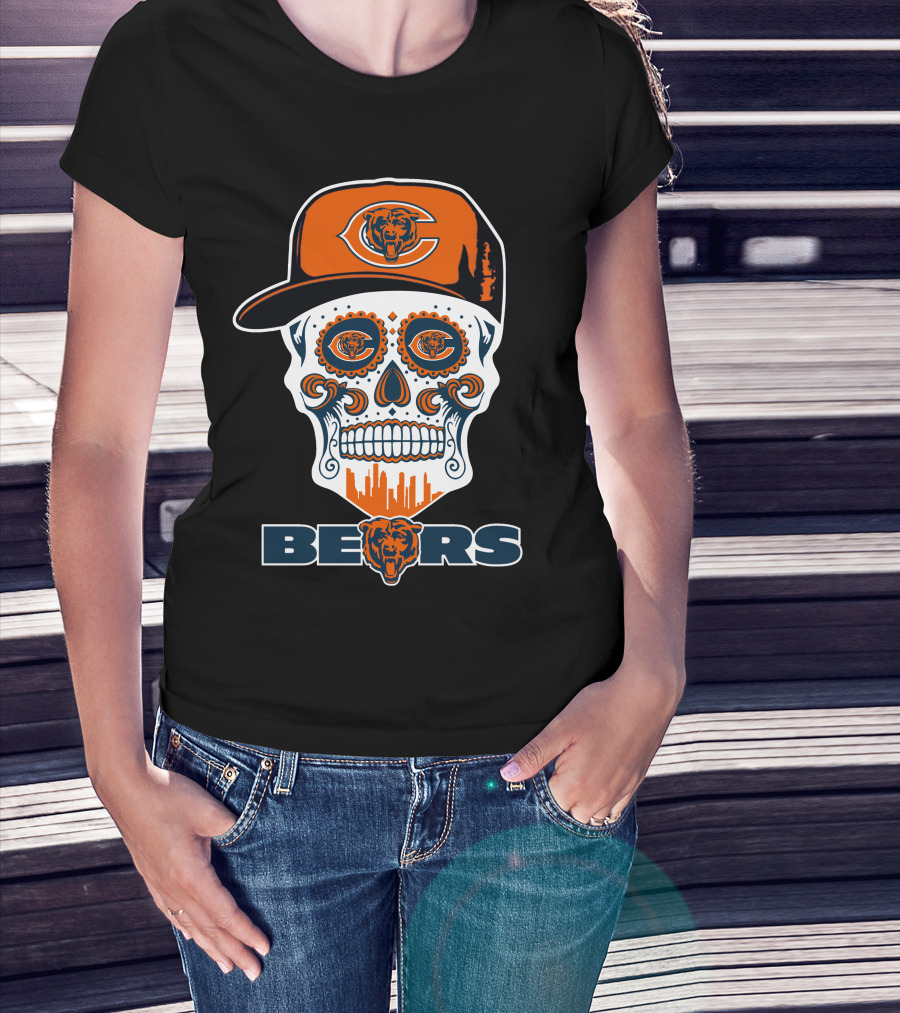 Chicago Bears Skull Hat Urban Skyline T-Shirt