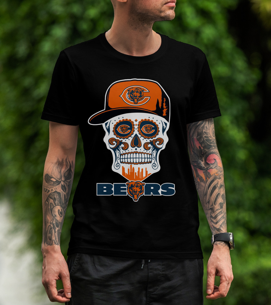 Chicago Bears Skull Hat Urban Skyline T-Shirt