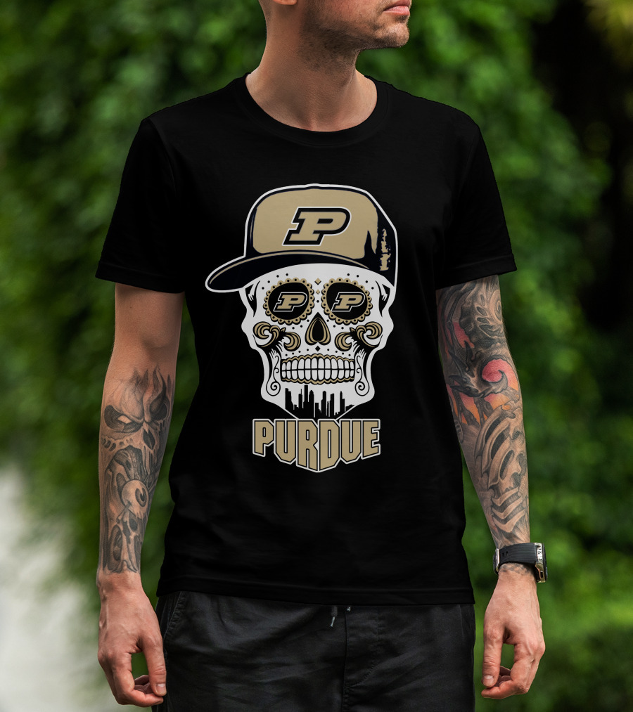 Purdue Boilermakers Skull With Cap And Urban Skyline T-Shirt