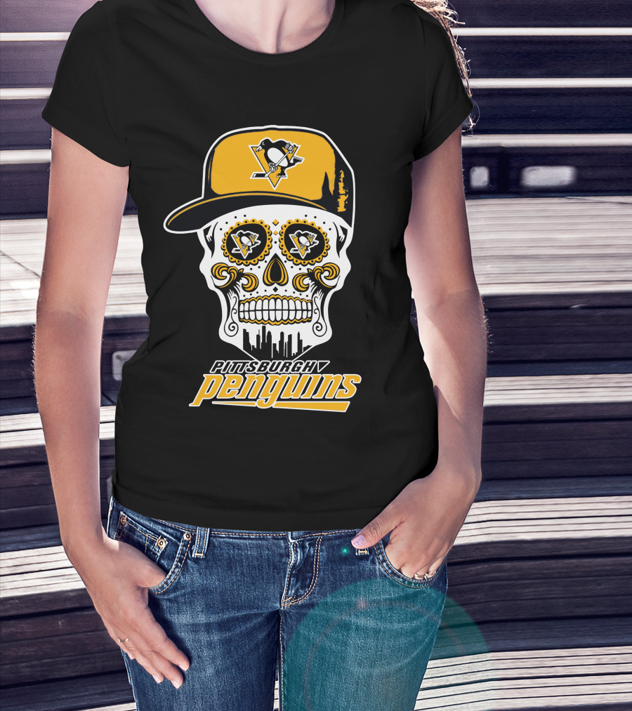 Pittsburgh Penguins Skull Hat Logo Skyline T-Shirt