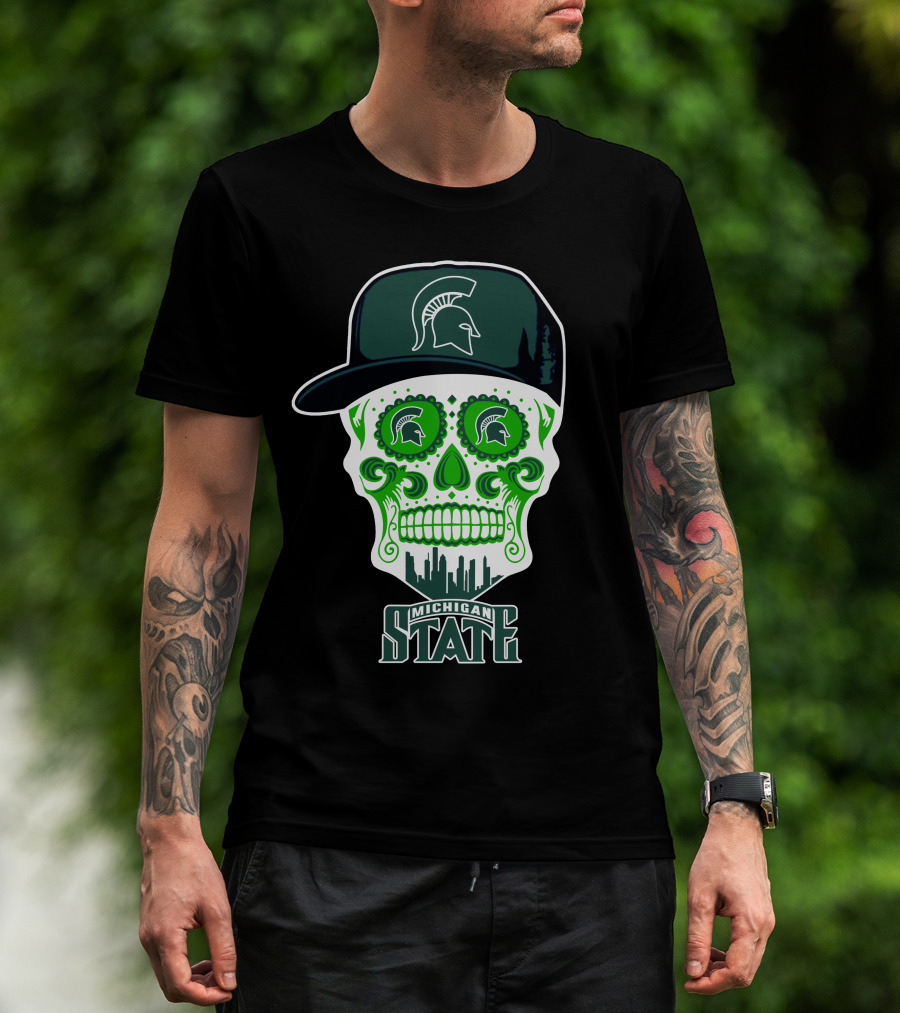 Michigan State Spartans Skull With Hat And Cityscape T-Shirt