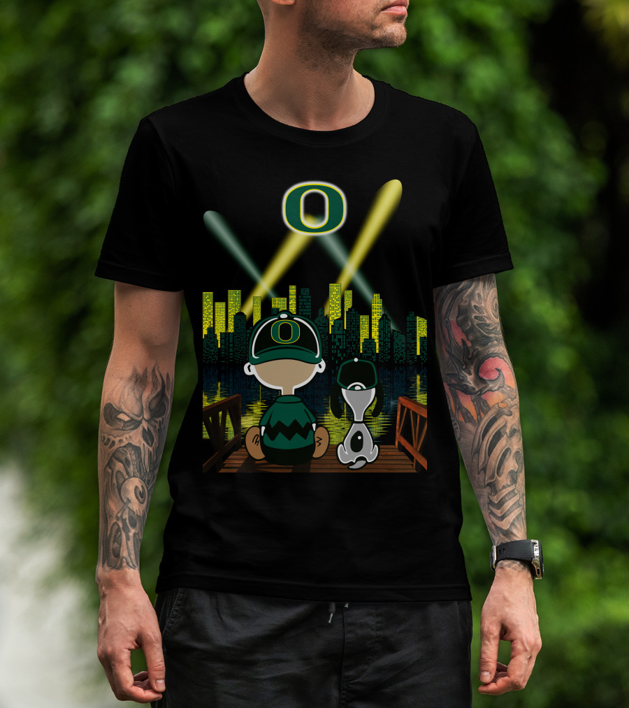 Oregon Ducks City Skyline Night Scene With O Logo And Lights T-Shirt