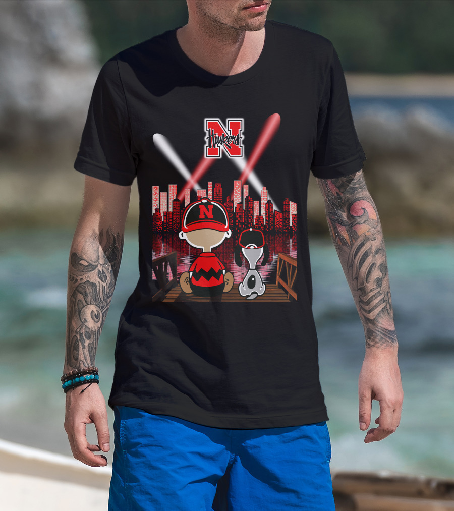Nebraska Cornhuskers Huskers N City Skyline At Night With Peanuts Characters Charlie Brown And Snoopy T-Shirt