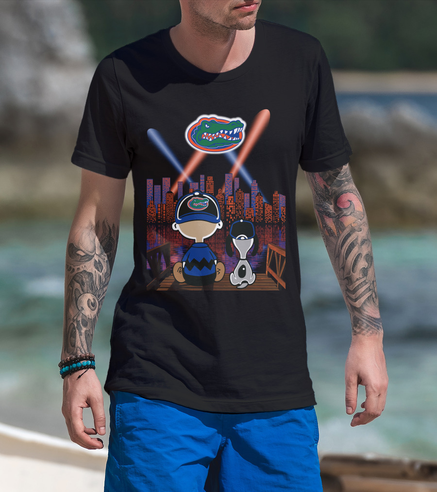 Florida Gators Cityscape At Night With Mascot And Skyline T-Shirt