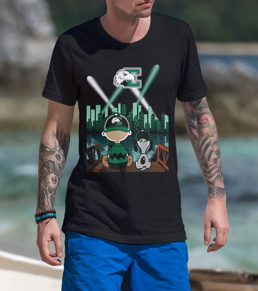 Eastern Michigan Eagles '77 City Skyline At Night With Mascot And Dog T-Shirt