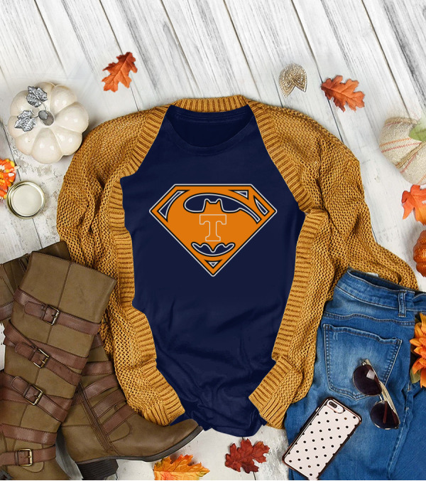 Superman Batman Tennessee Volunteers Logo T-Shirt