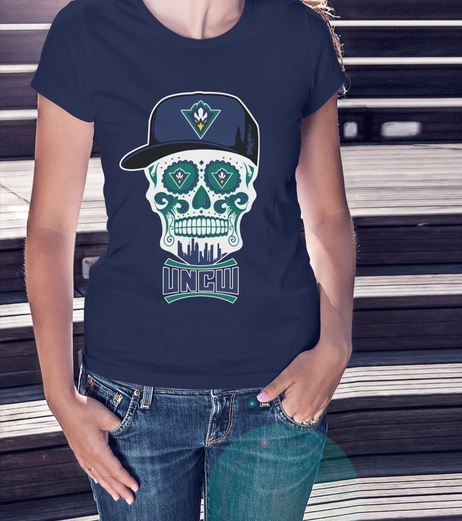 Uncw Seahawks Sugar Skull With Hat T-Shirt