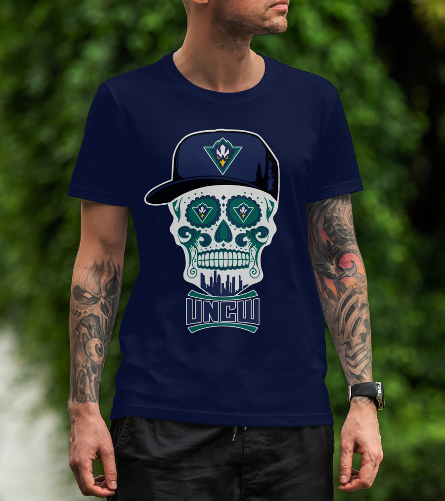 Uncw Seahawks Sugar Skull With Hat T-Shirt