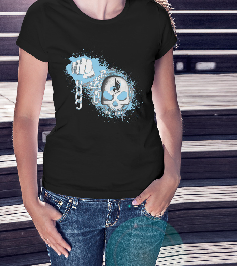 Fist Breaking Chains With Skull And Minnesota United Fc T-Shirt