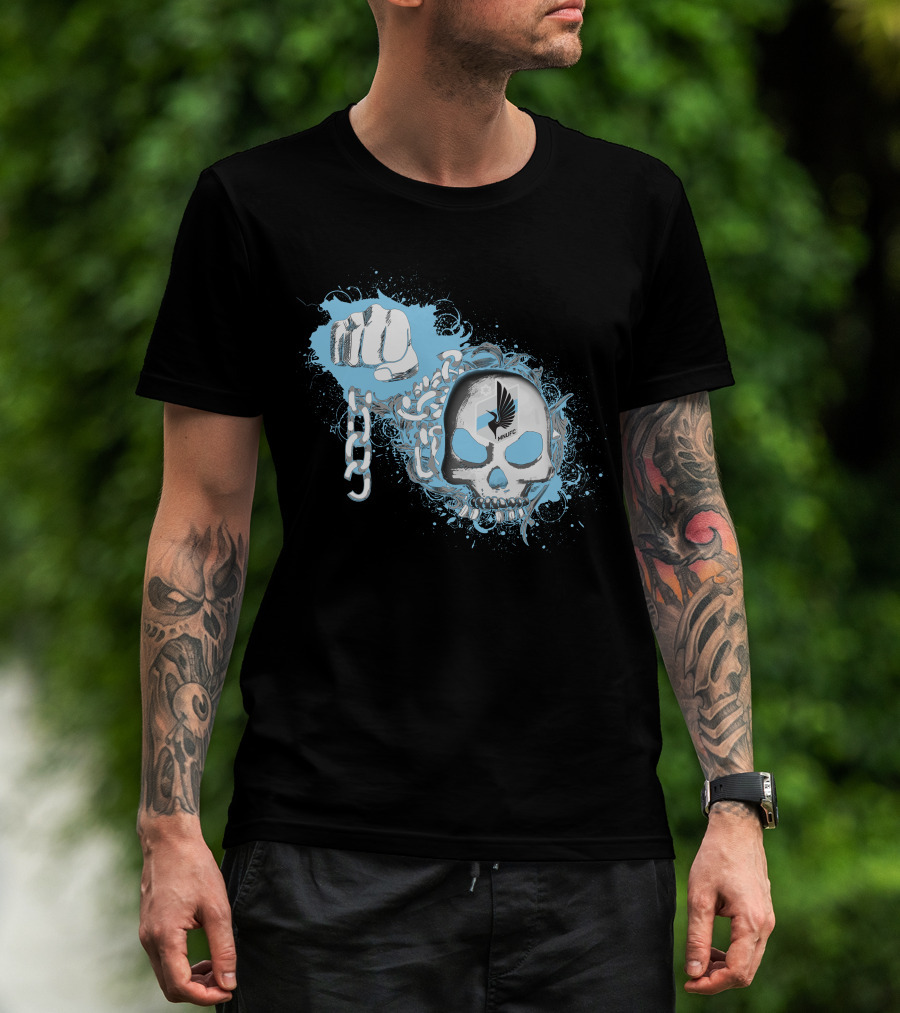 Fist Breaking Chains With Skull And Minnesota United Fc T-Shirt