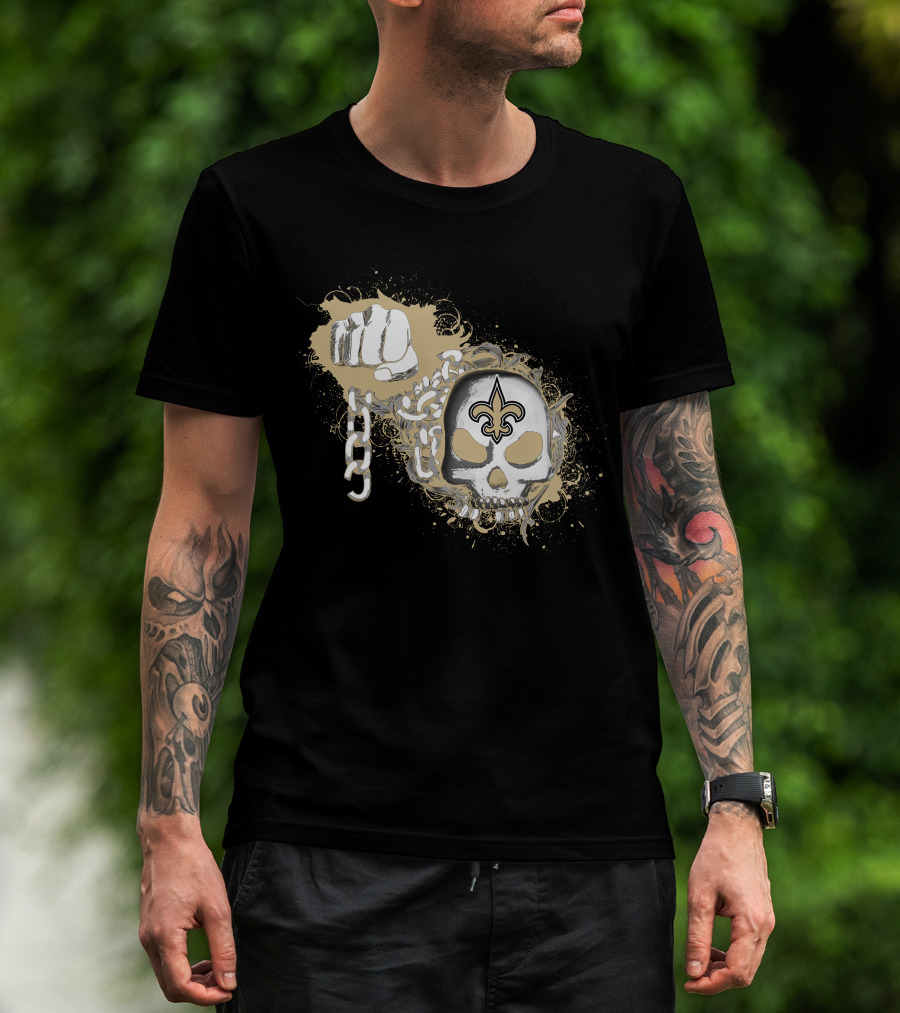 Skull Fist Chain New Orleans Saints Fleur-De-Lis T-Shirt