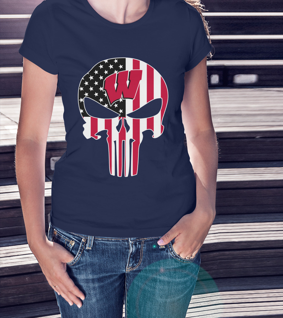 Wisconsin Badgers Punisher Skull American Flag T-Shirt