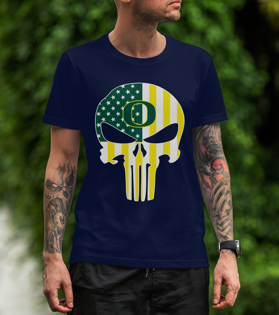 Oregon Ducks Punisher Skull American Flag T-Shirt
