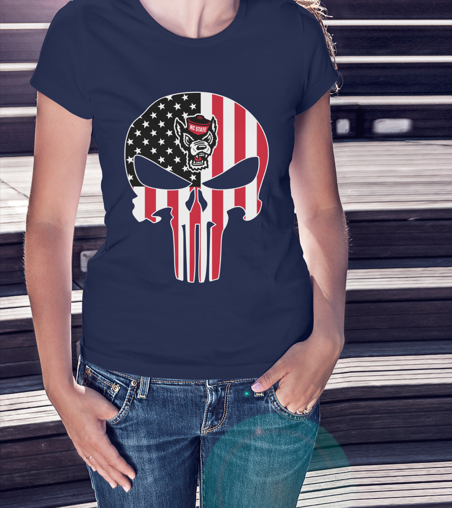 Nc State Wolfpack The Punisher American Flag Skull T-Shirt