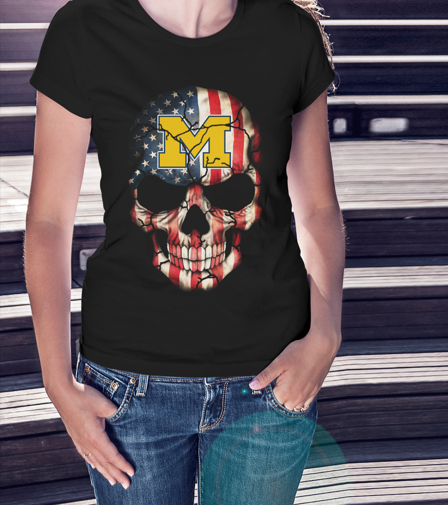 Michigan Wolverines American Flag Skull 67 T-Shirt