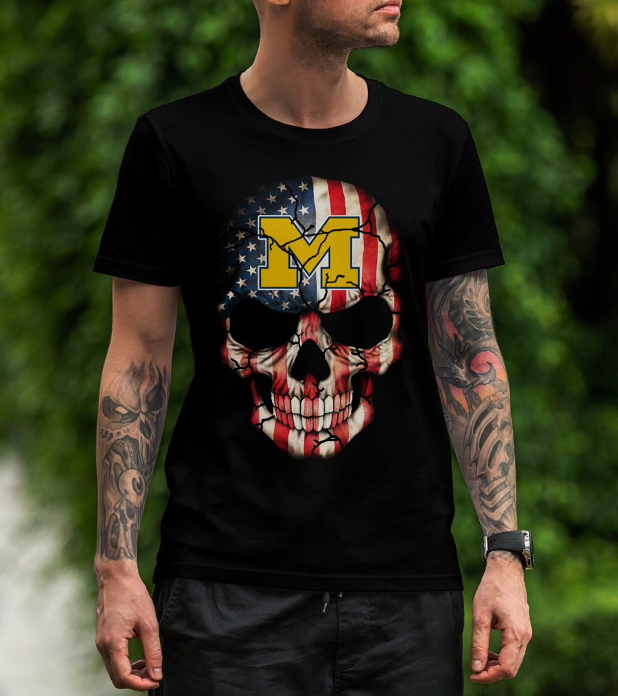 Michigan Wolverines American Flag Skull 67 T-Shirt