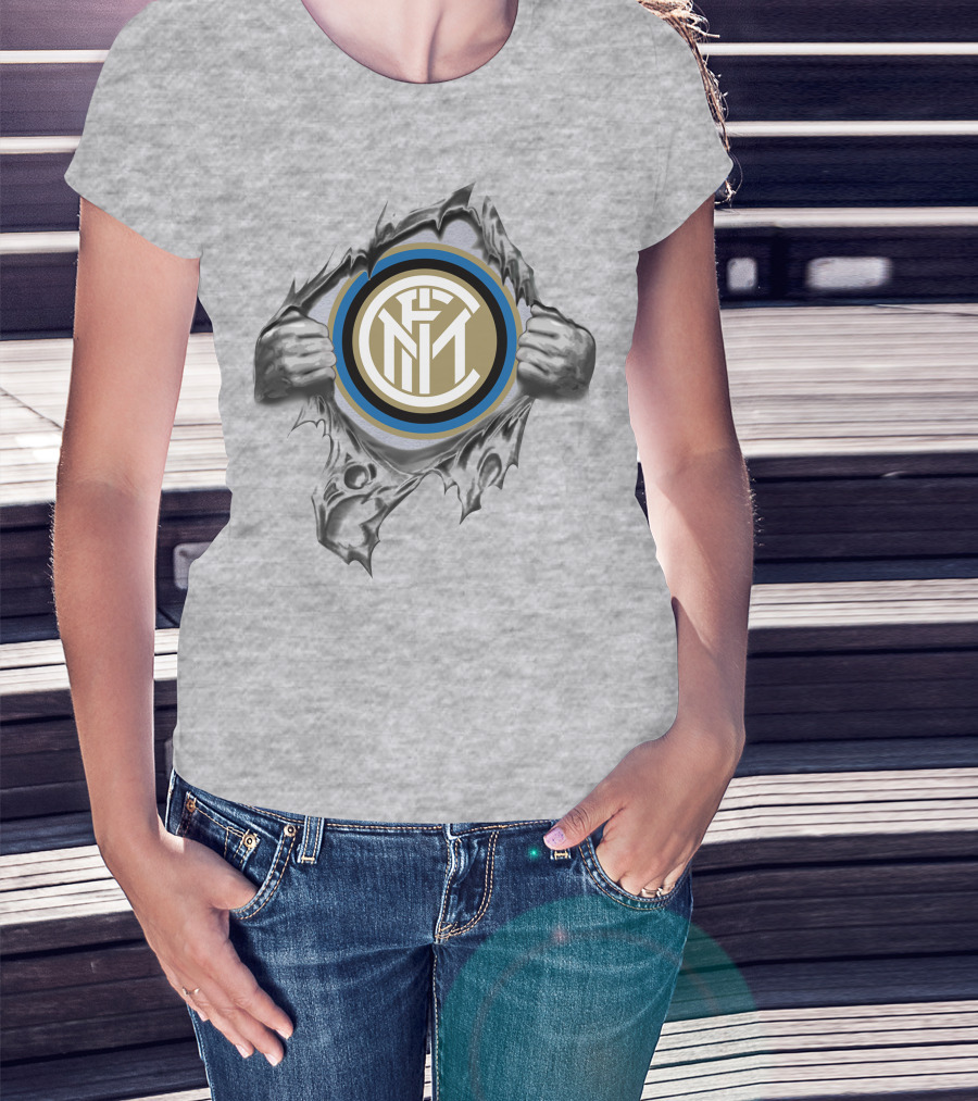 Inter Milan Super Fan 296 Iconic Club Logo Tear T-Shirt
