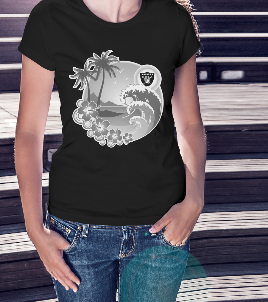 Las Vegas Raiders Happy Holidays Beach Scene With Palm Trees And Waves T-Shirt